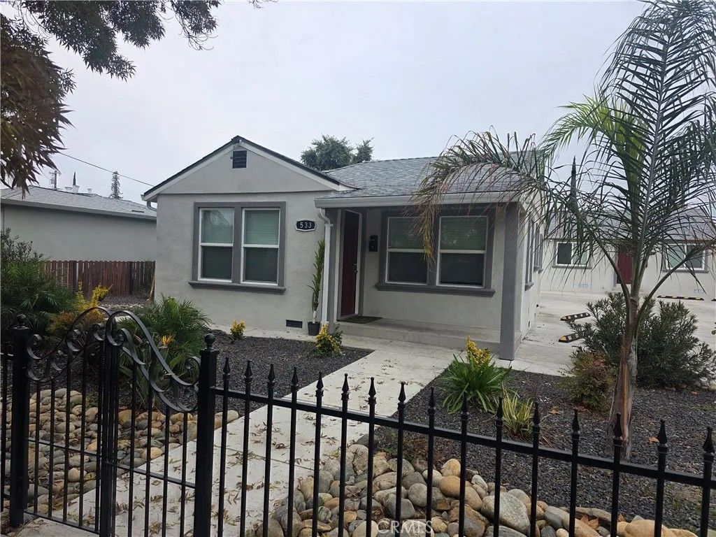 Photo of 533 E 9th St, Stockton, CA 95206 (MLS # IG25273345)