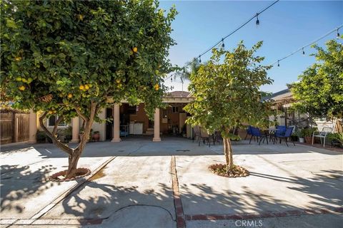 Tiny photo for 8130 Lullaby, Panorama City, CA 91402 (MLS # SR25274109)