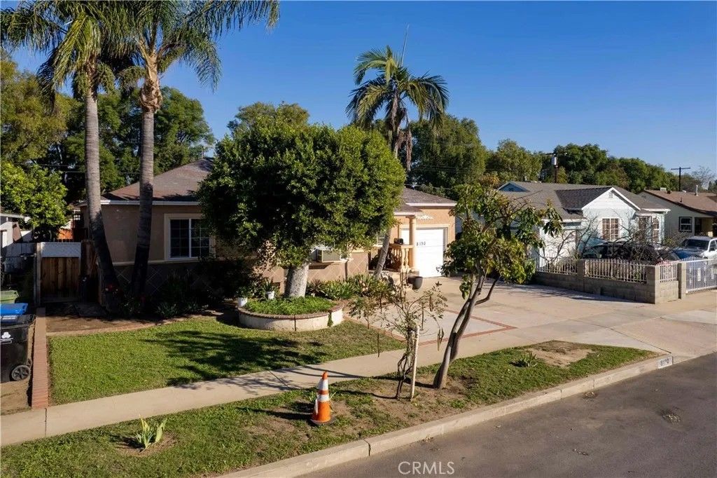 Photo of 8130 Lullaby, Panorama City, CA 91402 (MLS # SR25274109)