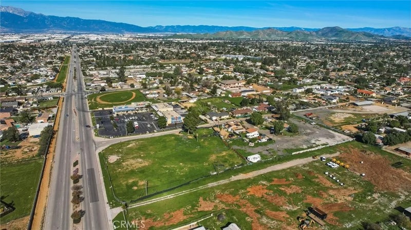 5930 Etiwanda
