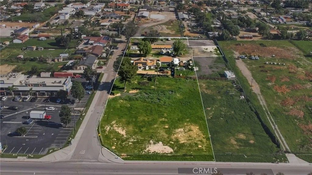 Photo of 5930 Etiwanda Ave, Jurupa Valley, CA 91752 (MLS # OC26063800)