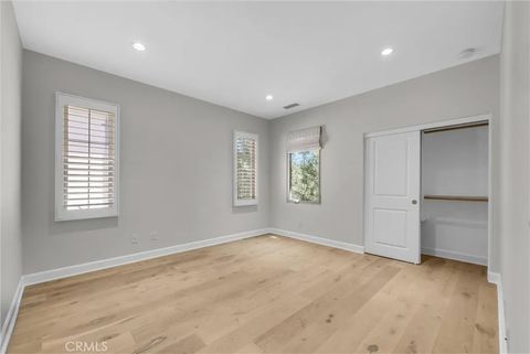 Tiny photo for 61 Acorn Glen, Irvine, CA 92620 (MLS # OC25273787)