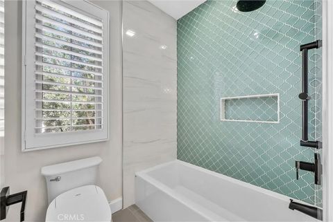 Tiny photo for 61 Acorn Glen, Irvine, CA 92620 (MLS # OC25273787)
