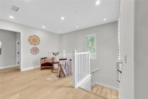 Tiny photo for 61 Acorn Glen, Irvine, CA 92620 (MLS # OC25273787)