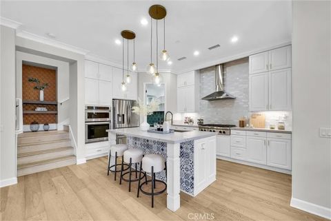 Tiny photo for 61 Acorn Glen, Irvine, CA 92620 (MLS # OC25273787)