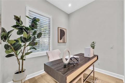 Tiny photo for 61 Acorn Glen, Irvine, CA 92620 (MLS # OC25273787)