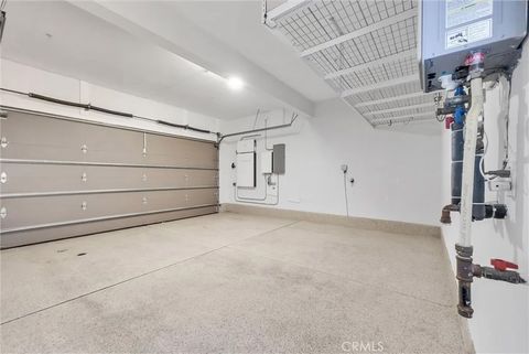 Tiny photo for 61 Acorn Glen, Irvine, CA 92620 (MLS # OC25273787)