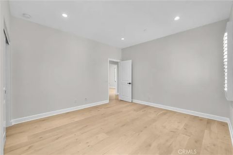 Tiny photo for 61 Acorn Glen, Irvine, CA 92620 (MLS # OC25273787)