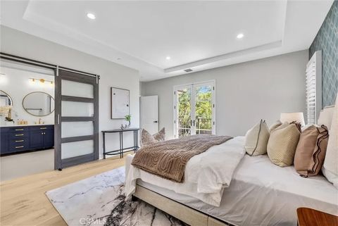 Tiny photo for 61 Acorn Glen, Irvine, CA 92620 (MLS # OC25273787)