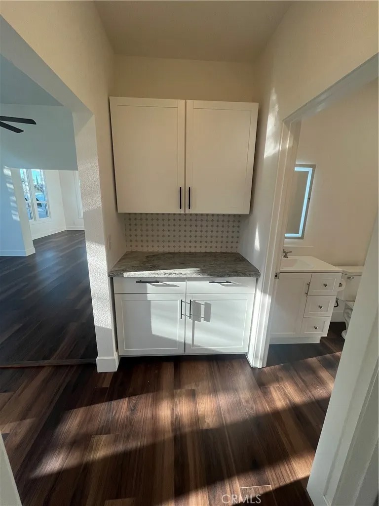 430 W 6th Street