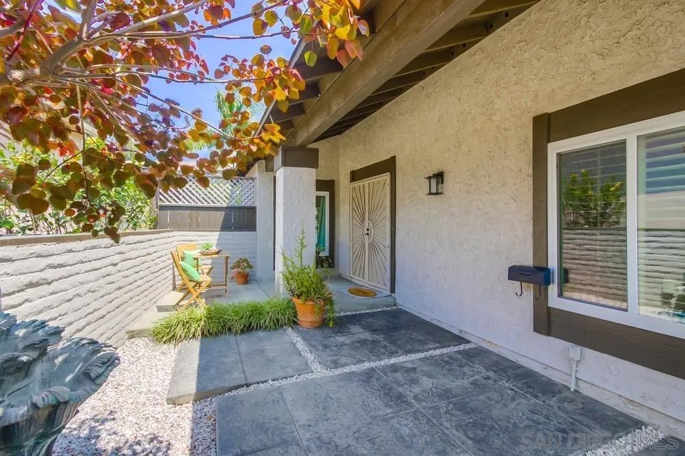 5586 Bravo Ct