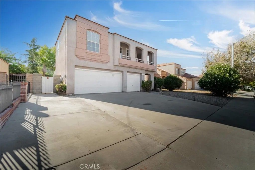 Photo of 38855 Calistoga Street, Palmdale, CA 93551 (MLS # SR25280067)