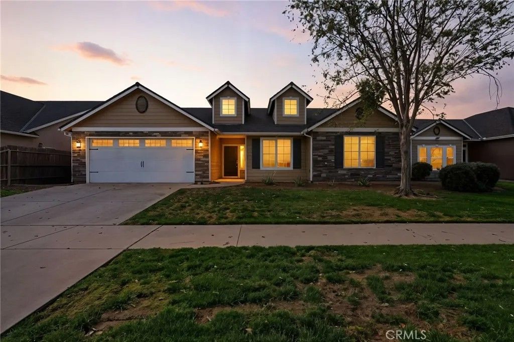 Photo of 1268 N Cerritos Ave, Hanford, CA 93230 (MLS # FR25252851)