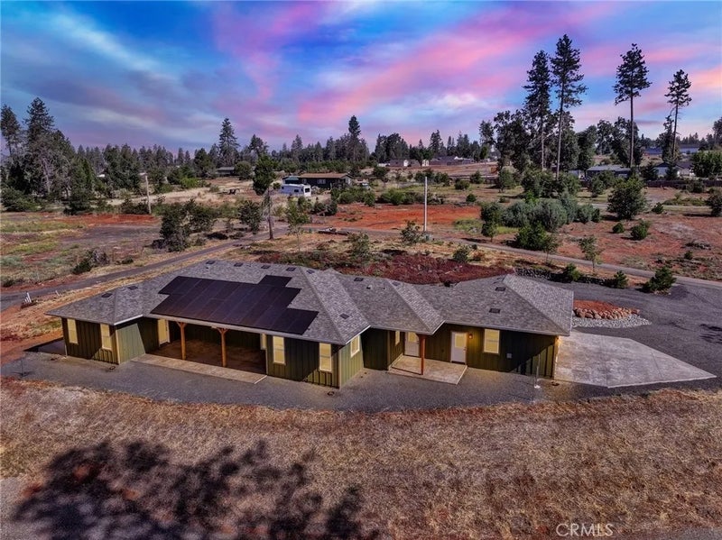 1690 BEND LANE