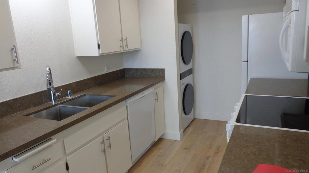 Photo of 7890 Hummingbird Lane, San Diego, CA 92123 (MLS # 260018329)
