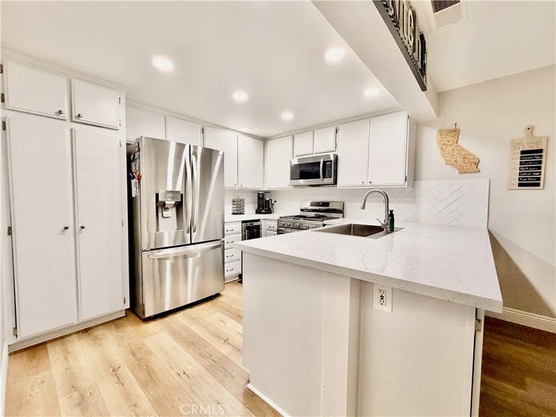 6597 E Camino Vista 2