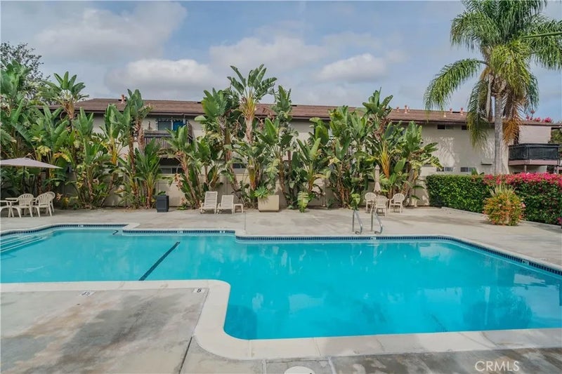 549 N Tustin Avenue