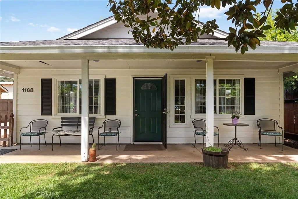 Photo of 1166 E 10th St, Chico, CA 95928 (MLS # SN26091931)