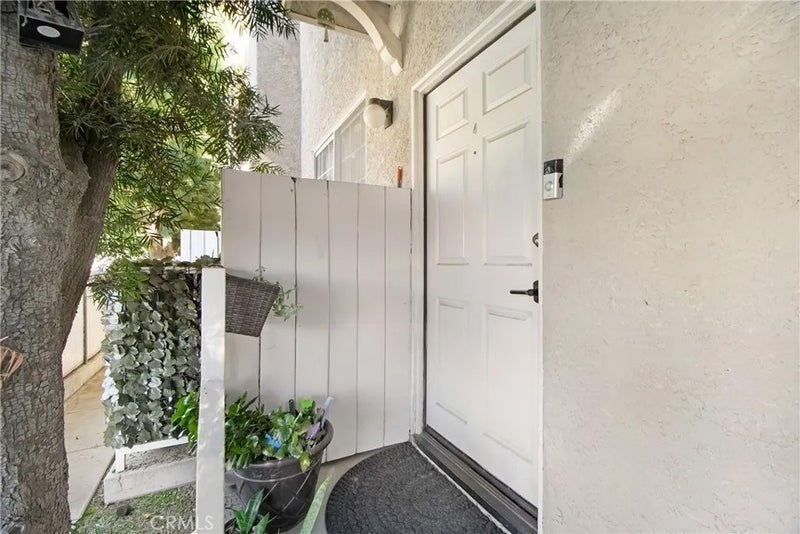 16800 saticoy 4