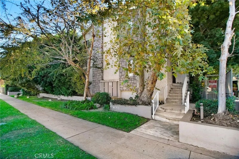 16800 saticoy 4