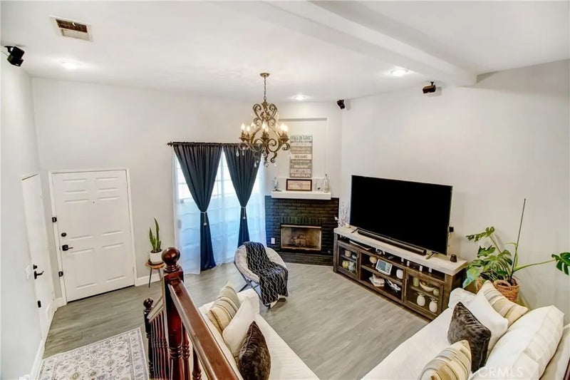 16800 saticoy 4