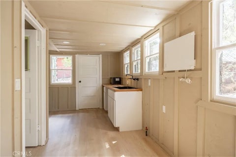 Tiny photo for 512 W Rainbow BLVD, Big Bear Lake, CA 92314 (MLS # IG26199946)