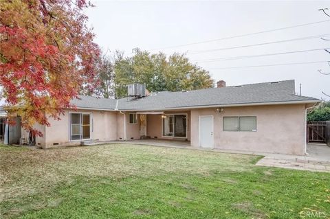 Tiny photo for 7353 N Bond, Fresno, CA 93720 (MLS # FR25275532)