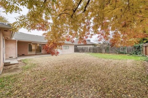 Tiny photo for 7353 N Bond, Fresno, CA 93720 (MLS # FR25275532)