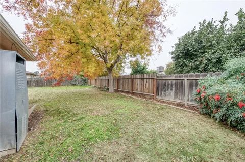 Tiny photo for 7353 N Bond, Fresno, CA 93720 (MLS # FR25275532)