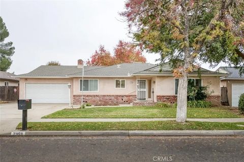 Photo of 7353 N Bond, Fresno, CA 93720 (MLS # FR25275532)