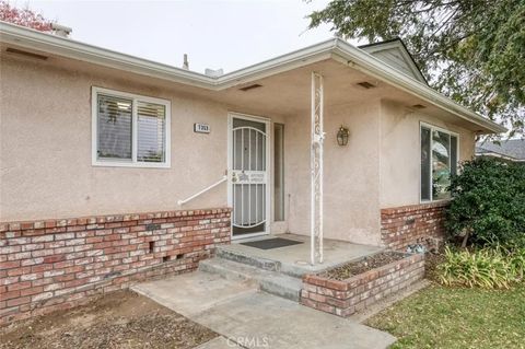 Tiny photo for 7353 N Bond, Fresno, CA 93720 (MLS # FR25275532)