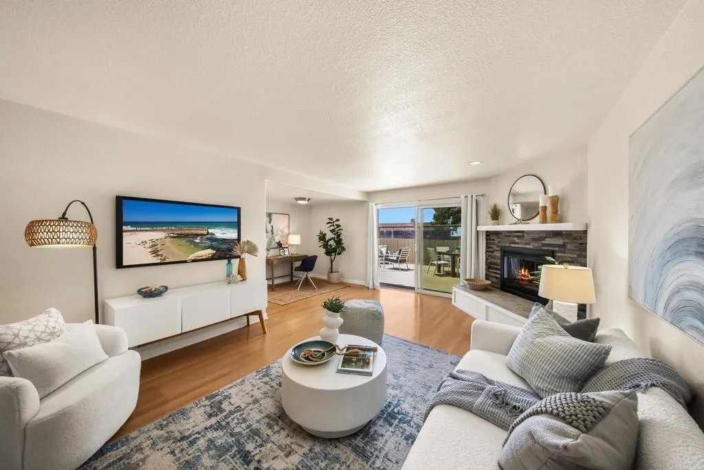 541 Camino Del Mar