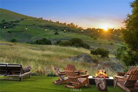 25 Golden Eagle Irvine CA 92603