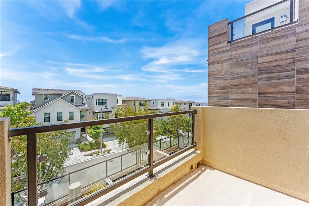 26370 Paseo Horizonte