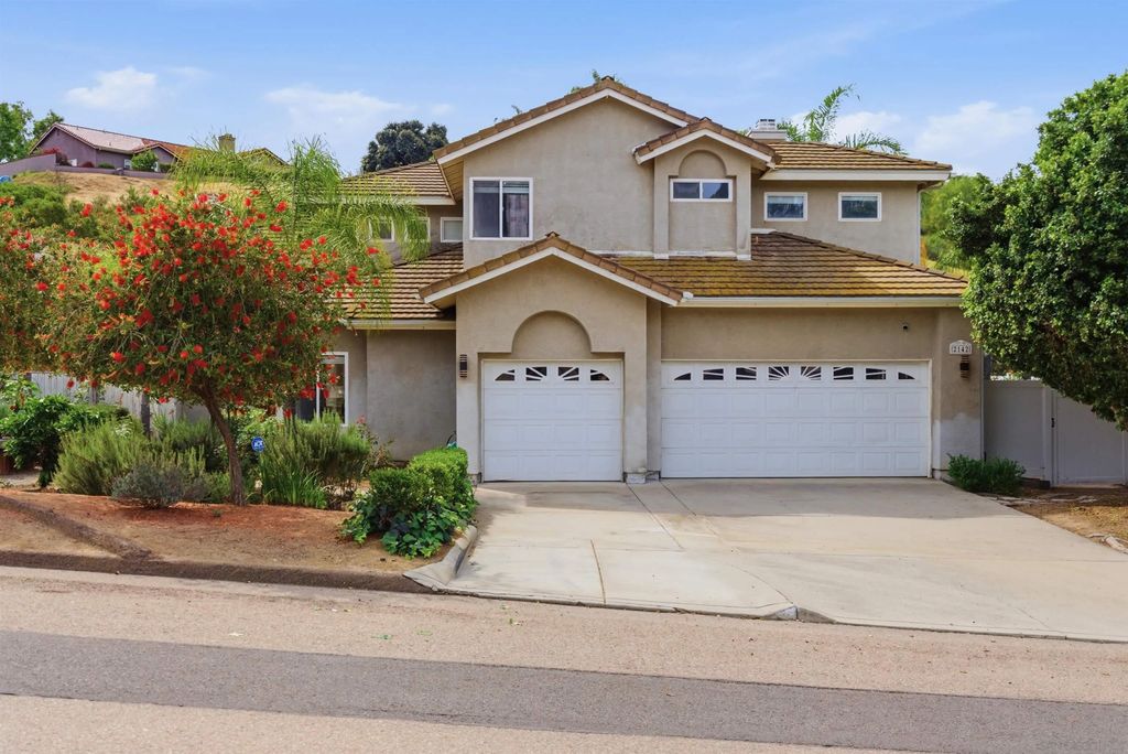 Photo of 2142 Hidden Mesa Rd, El Cajon, CA 92019 (MLS # 260008277)