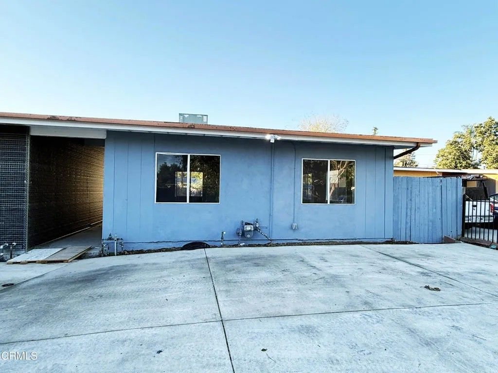 Photo of 18540 Arminta Street, Reseda, CA 91335 (MLS # P1-26006)