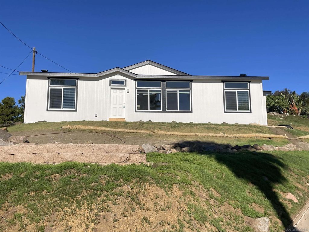 Photo of 1255 Rhea Place #B, Vista, CA 92084 (MLS # 250045448)