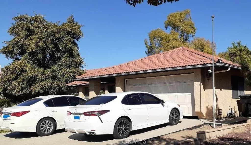 Photo of 1484 Pepper Tree Drive, Hemet, CA 92545 (MLS # SW25252073)