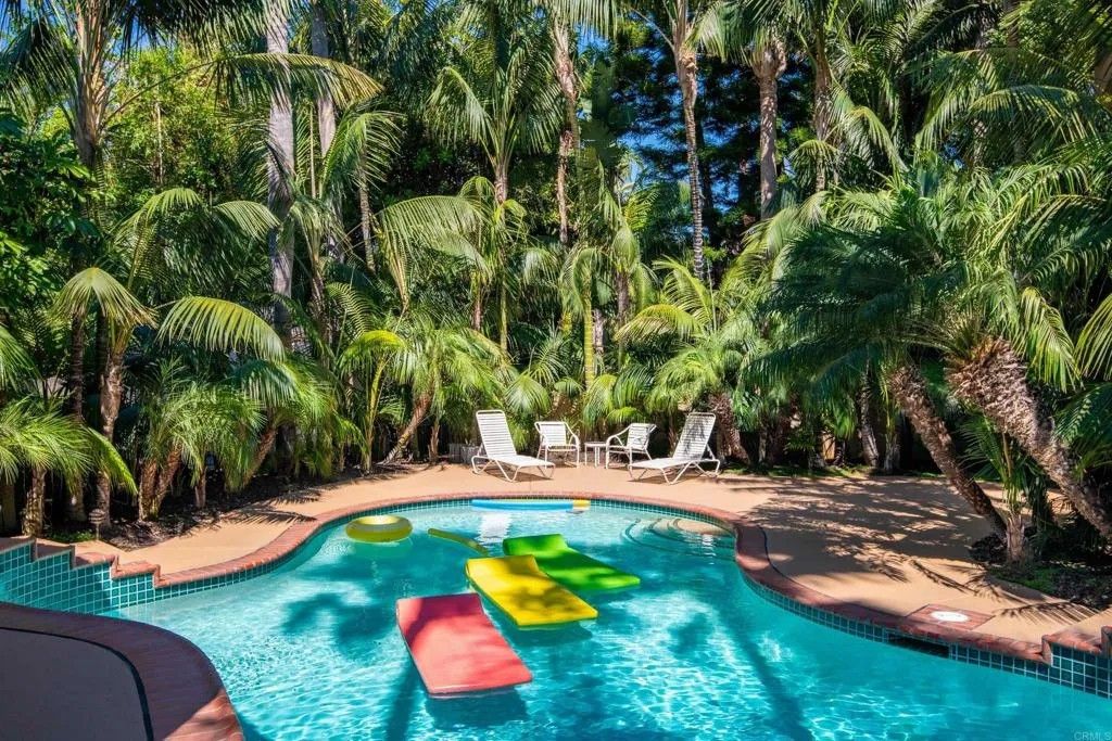 Photo of 714 PASSIFLORA Avenue, Encinitas, CA 92024 (MLS # NDP2511652)