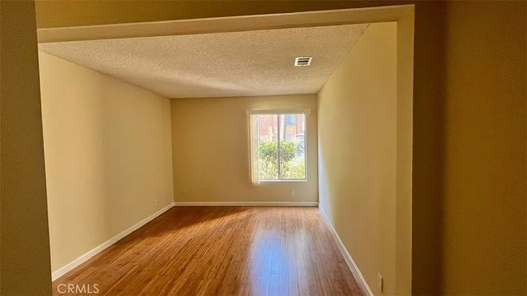 Photo of 15425 Sherman #101, Van Nuys, CA 91406 (MLS # OC25279008)