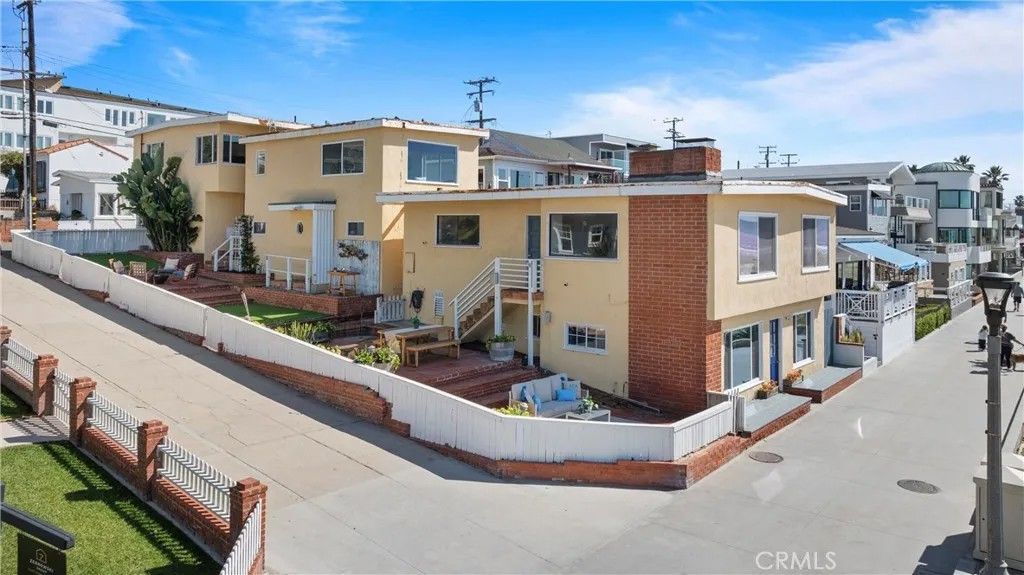 Photo of 920 The Strand, Manhattan Beach, CA 90266 (MLS # OC26042619)