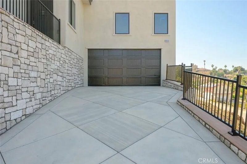 16515 Canyon Ridge