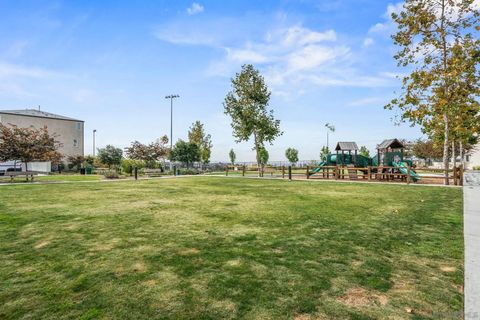 Tiny photo for 5361 Calle Rockfish #68, San Diego, CA 92154 (MLS # 250042362)