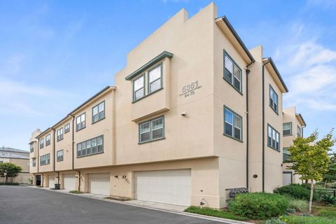 Tiny photo for 5361 Calle Rockfish #68, San Diego, CA 92154 (MLS # 250042362)