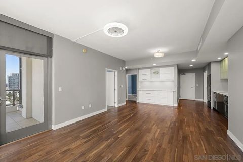 Tiny photo for 575 6th Avenue #1008, San Diego, CA 92101 (MLS # 250035165)