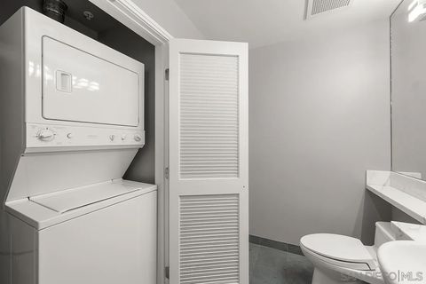 Tiny photo for 575 6th Avenue #1008, San Diego, CA 92101 (MLS # 250035165)