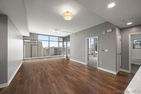 Tiny photo for 575 6th Avenue #1008, San Diego, CA 92101 (MLS # 250035165)