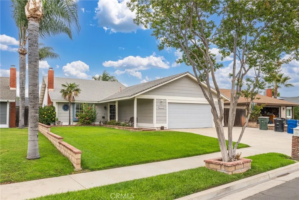 1443 Doral Court