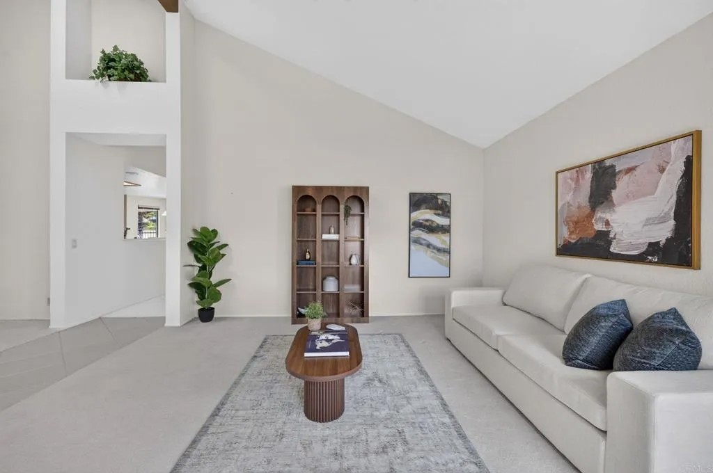 12639 Calle Charmona