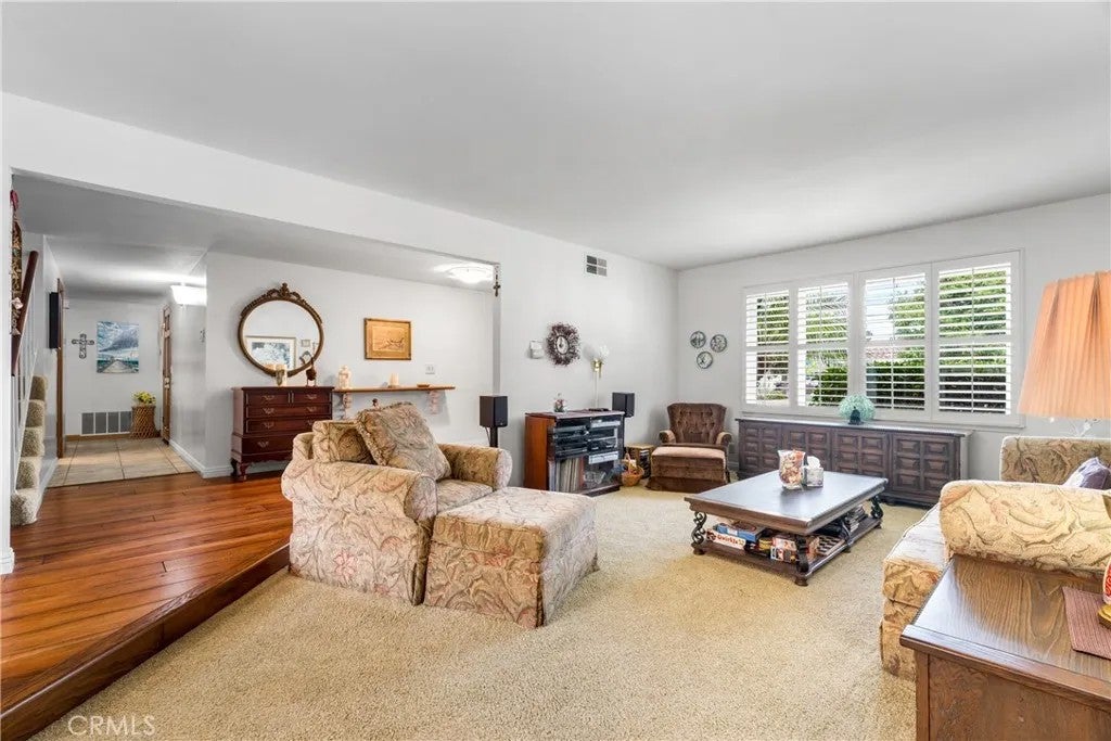 5312 Glenroy Drive